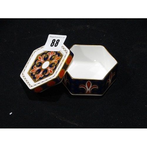 88 - A Royal Crown Derby Lidded Box