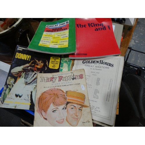 190 - A Bundle Of Vintage Piano Music Books