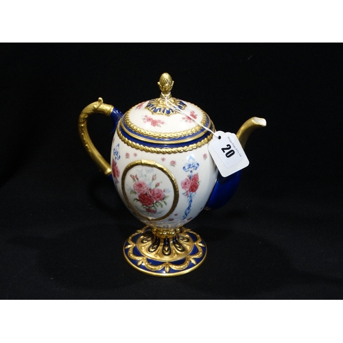 20 - A Collectors Teapot 