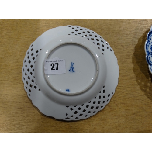 27 - A Pair Of Early 20thc Meissen Blue & White Circular Ribbon Plates With Floral Panels, 6