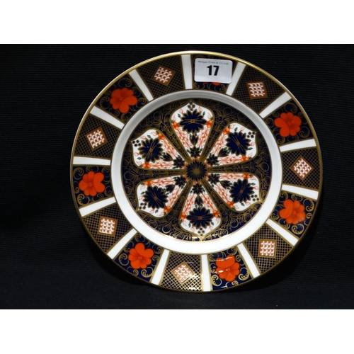 17 - An Old Imari Pattern Circular Plate