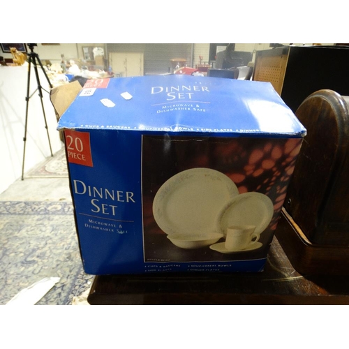 155 - A Boxed Dinner Set