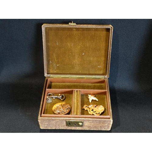 21 - An Edwardian Ladies Portable Jewellery Box