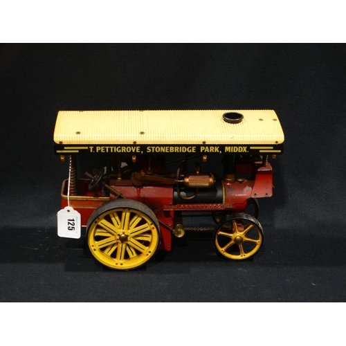 125 - A Wilesco D409 Live Steam Showmans Engine
Model Train