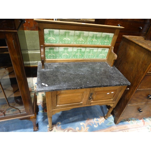 552 - An Art Nouveau Period Marble Topped & Tile Backed Wash Stand