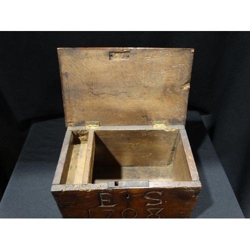 52 - An 18thc Oak Candle Box With Initials & Date 1708, 12