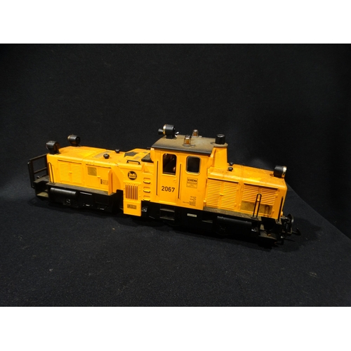 127 - A Lehmann LGB Model 20670 Track Cleaning Locomotive, 1 Gauge
Model Train