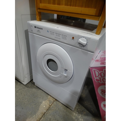 a-hotpoint-table-top-tumble-dryer