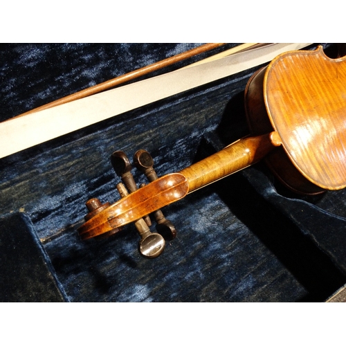 405 - An Antique Violin, Two Piece Back, Measuring 14