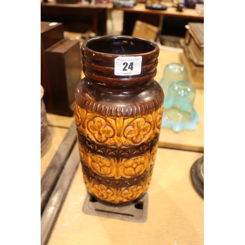 Lot 24        