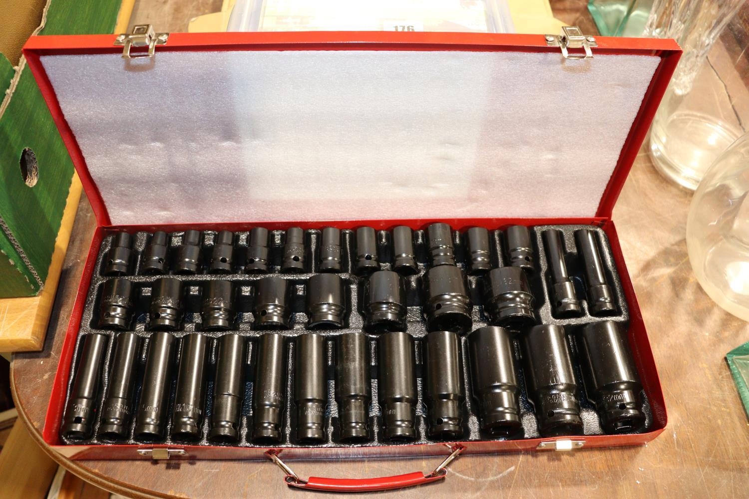 A NEW & BOXED SOCKET SET