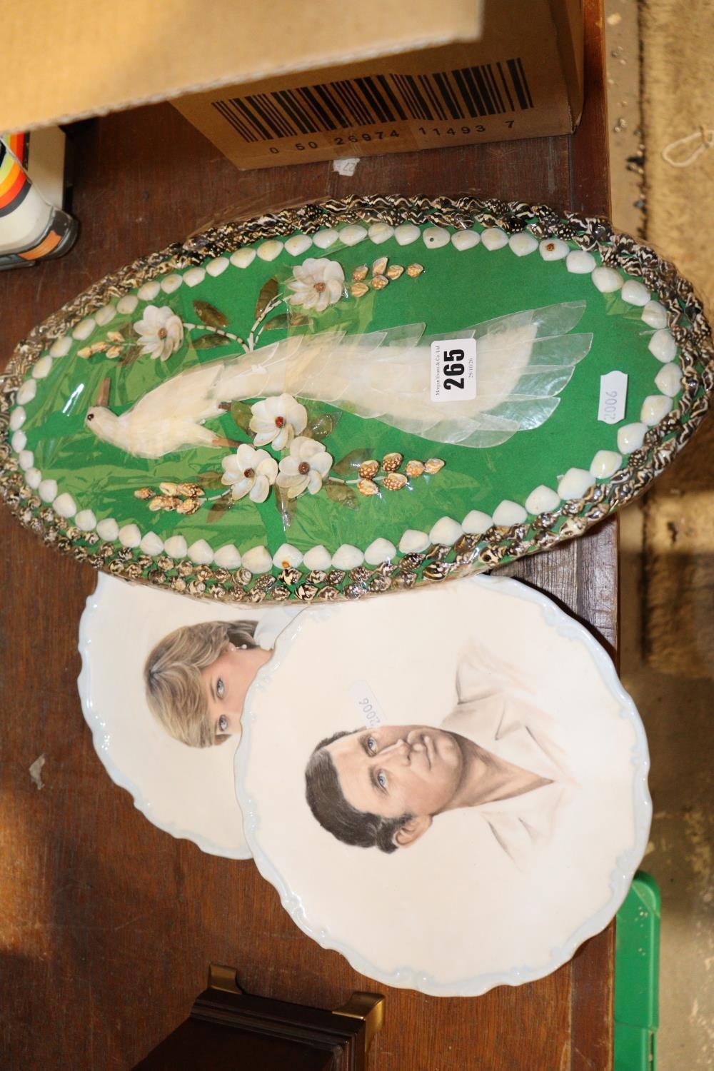 A PAIR OF RETRO SHELL WALL PLAQUES