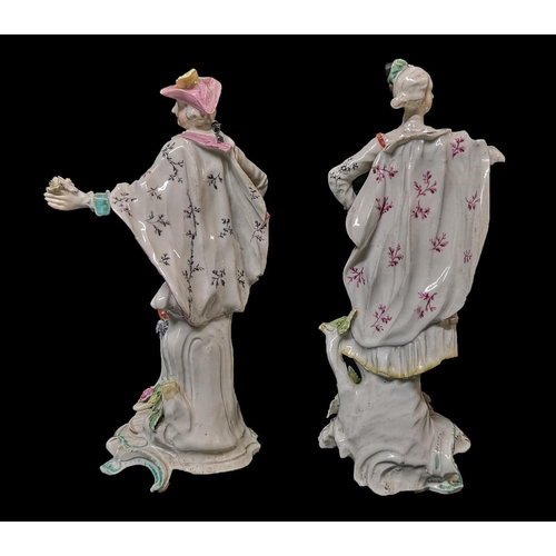 362 - DERBY, A PAIR OF PORCELAIN FIGURES OF RANELAGH DANCERS, CIRCA 1765
Both with an arm extended and hol... 