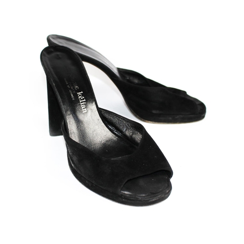 188 - STEPHANE KÉLIAN, BLACK SUEDE OPEN TOE HEELS
With wide heel (size 39).
(heel 10.5cm)