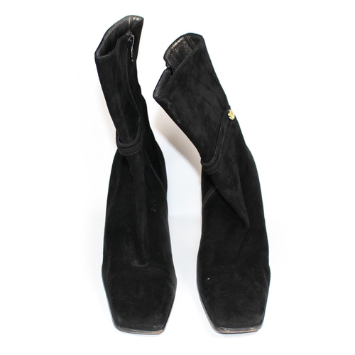 175A - PACIOTTI, BLACK SUEDE BOOTS
With a suede double strap that pops on the side with a yellow dagger but... 