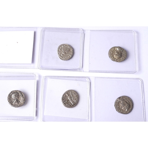 391 - A COLLECTION OF FIVE ROMAN SILVER COINS
Elagabalus Laetitia Pvbl, PM TR P III Cos III Sol, Antioch H... 