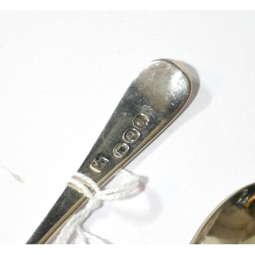 486 - A SET OF EIGHT GEORGIAN SILVER TEASPOONS
Plain form hallmarked Peter and William Bateman.
(approx 14... 