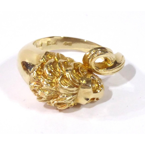 503 - A VINTAGE 14CT GOLD GENT'S LION FORM SIGNET RING
With scrolled tail (size O).
(10.9g)