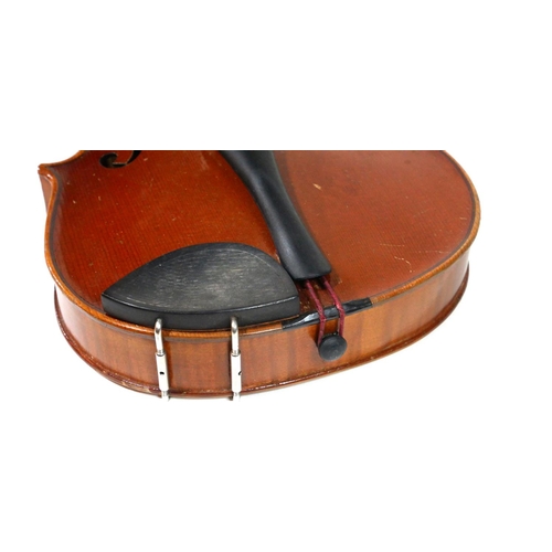 600 - JOANNES BAPTIST HAVELAR WIEN, 1930, AN EARLY 20TH CENTURY VIOLIN AND BOW
Bearing internal label, cas... 