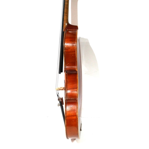 600 - JOANNES BAPTIST HAVELAR WIEN, 1930, AN EARLY 20TH CENTURY VIOLIN AND BOW
Bearing internal label, cas... 