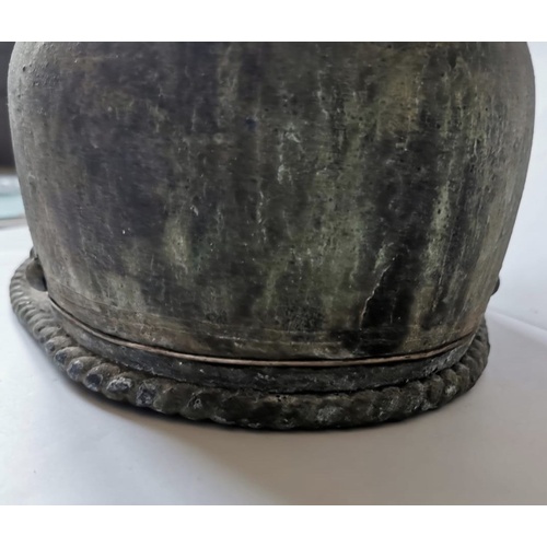 555a - A ROMAN PERIOD BRONZE MONTEFORTINO, BUGGENUM/HAGENAU TYPE HELMET, 1ST CENTURY AD.