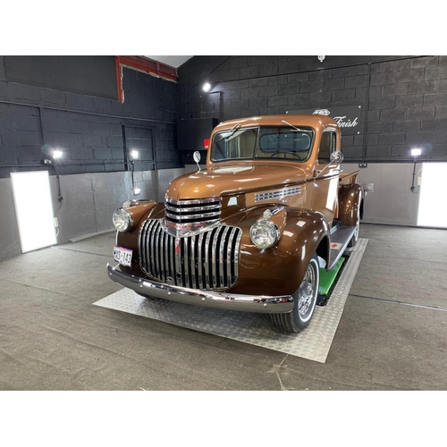 804 - A 1943 CHEVROLET PICK UP TRUCK
Classic American vehicle, two tone metallic paint, mileage 6,000.

Co... 