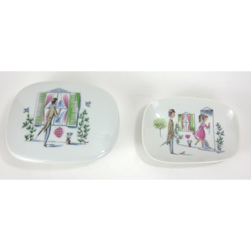 795 - RAYMOND PEYNET FOR ROSENTHAL, AN AMUSING PORCELAIN TRINKET BOX AND COVER, CIRCA 1960
Decorated with ... 