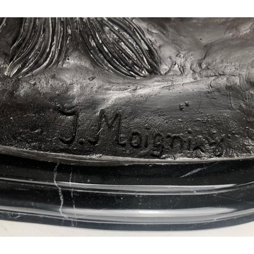 678 - A PAIR OF BRONZE STATUES
Royal stags, on black marble oval base.
(74cm)

Condition: good throughout