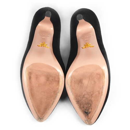 706 - PRADA, BLACK SUEDE HEELS
Simplistic design with rounded toe (size 39).
(heel 12cm)