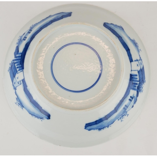 288 - AN 18TH CENTURY CHINESE BLUE AND WHITE EXPORT DISH
Hand painted with figures in a garden.
(approx 21... 
