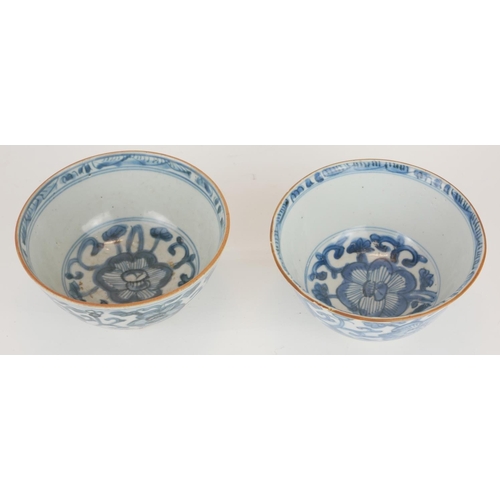 292 - A PAIR OF 18TH CENTURY CHINESE BLUE AND WHITE PORCELAIN BOWLS
Hand painted with floral decoration an... 