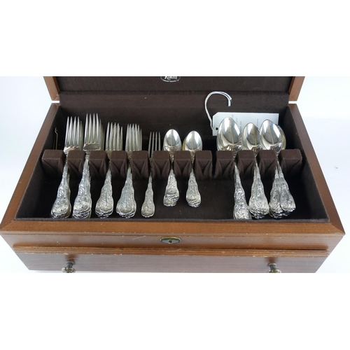 304 - GORHAM, AN EXTENSIVE STERLING SILVER 'MYTHOLOGIQUE' CANTEEN OF CUTLERY
Comprising eight large dinner... 