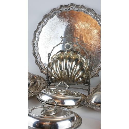 430A - A COLLECTION OF 19TH CENTURY AND LATER SILVER PLATED WARE
Comprising a tray with beaded edge and pie... 