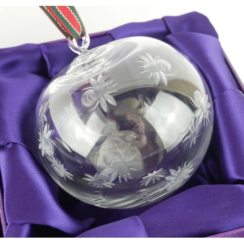 513 - WILLIAM YEOWARD, A COLLECTION OF ELEVEN LEAD CRYSTAL CHRISTMAS TREE BAUBLES
Hand blown clear glass w... 