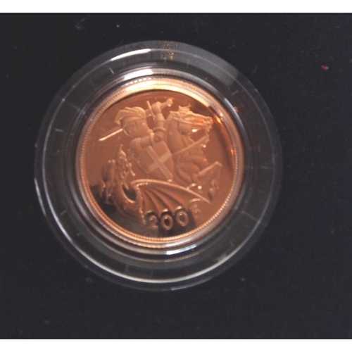 10 - A 22CT GOLD FULL SOVEREIGN PROOF COIN, DATED 2005, TIMOTHY MOED DESIGN
In a protective capsule and f... 