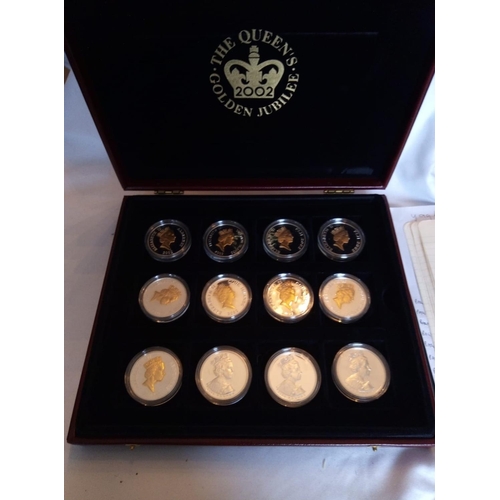 112 - A COLLECTION  OF SIXTEEN 1OZ SILVER COMMEMORATIVE PROOF COINS
Including 2002 Golden Jubilee with var... 