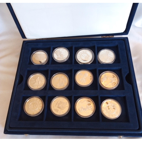 123 - THIRTY SILVER CHINESE PROOF COINS
including sixteen 1oz 10 Yuan coins and fourteen five Yuan coins, ... 