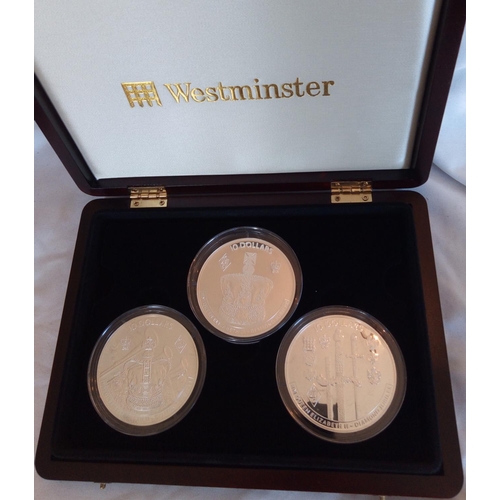 125 - A SILVER 1OZ COMMEMORATIVE THREE COIN PROOF SET, THE DIAMOND JUBILEE 65MM SILVER TEN DOLLARS PROOF S... 