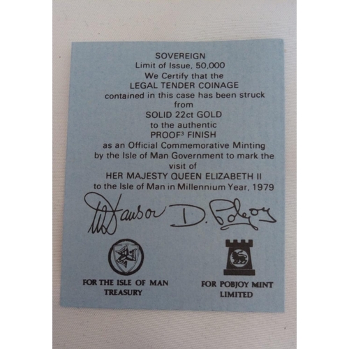 60 - A 22CT GOLD FULL SOVEREIGN PROOF COIN, DATED 1979, ISLE OF MAN TREASURY 
In a velvet card.
(approx t... 