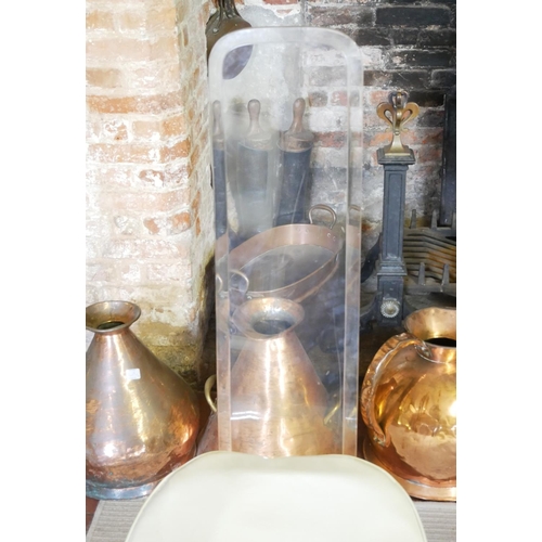 662 - A PAIR OF VINTAGE AMERICAN LUCIDE AND FAUX CREAM LEATHER CHAIRS
With bevelled lucite backs raised on... 