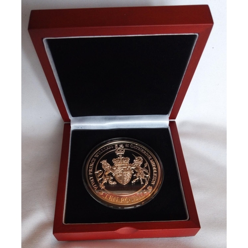 81 - A SILVER 5OZ COMMEMORATIVE TEN POUND PROOF COIN, DATED 2011, PRINCE WILLIAM AND CATHERINE PRINCE’S A... 