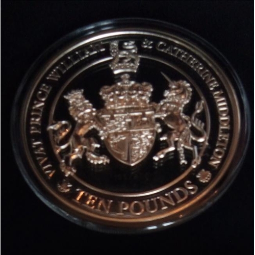 81 - A SILVER 5OZ COMMEMORATIVE TEN POUND PROOF COIN, DATED 2011, PRINCE WILLIAM AND CATHERINE PRINCE’S A... 