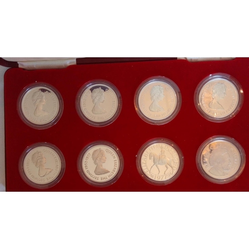 90 - A SILVER COMMEMORATIVE EIGHT PROOF COIN SET, DATED 1977
The Silver Jubilee Crowns, in protective cap... 