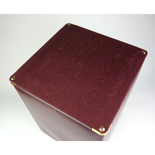 429 - ASPREY OF LONDON, A FOUR SECTION RED LEATHER BOUND PAPER BIN.
(h 31cm)

Condition: generally good