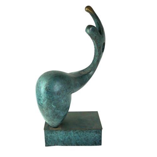 553 - A MODERN BRONZE FIGURAL ABSTRACT SCULPTURE 
On a rectangular base.
(h 46cm x base 19.5cm x 12cm)