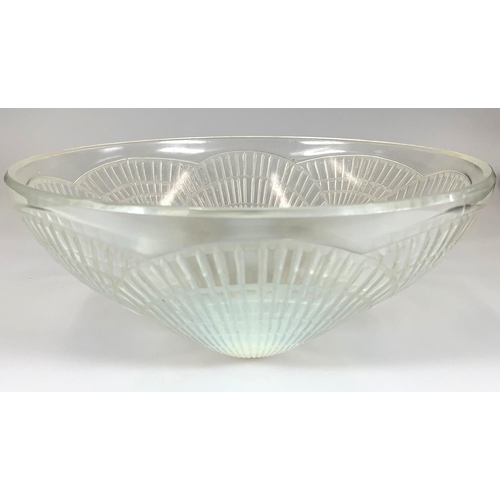 579 - RENÉ LALIQUE, FRENCH, 1860 - 1945, OPALESCENT COQUILLE PATTERN GLASS BOWL
Signed R. Lalique, France.... 