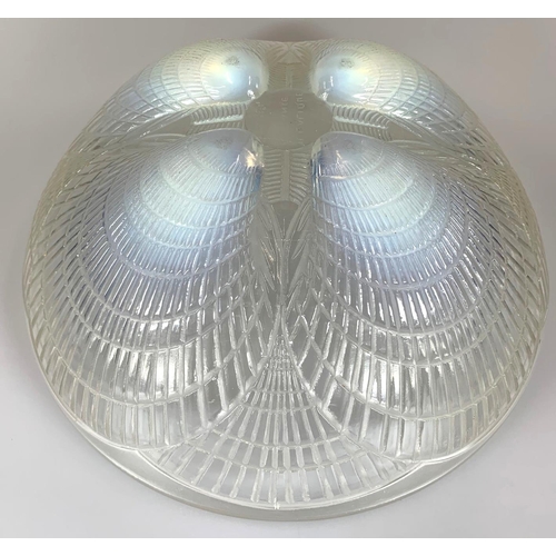 579 - RENÉ LALIQUE, FRENCH, 1860 - 1945, OPALESCENT COQUILLE PATTERN GLASS BOWL
Signed R. Lalique, France.... 