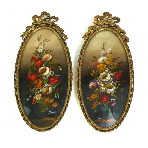 623 - A PAIR OF 20TH CENTURY OVAL OILS ON CARD, STILL LIFE STUDIES
With hand painted floral arrangement, s... 