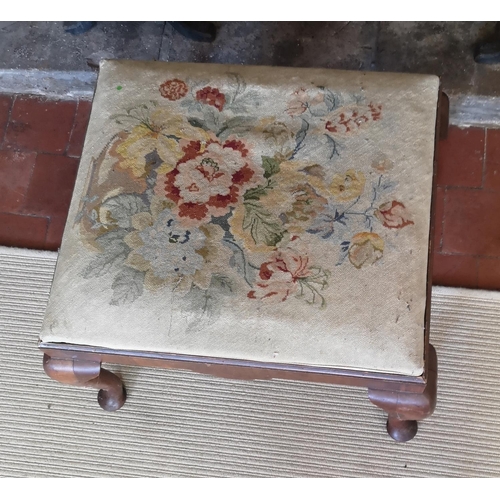 739 - AN ANTIQUE MAHOGANY STOOL
With tapestry upholstered drop in seat, cabriole legs on pad feet.

Condit... 