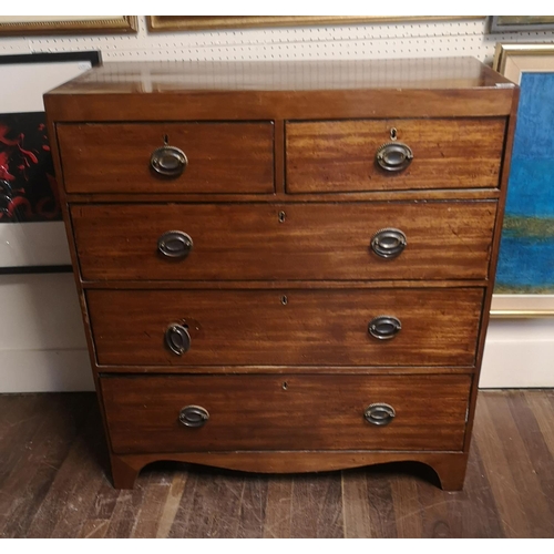 746 - A GEORGIAN MAHOGANY CHEST OF TWO SHORT ABOVE THREE LONG DRAWERS
On bracket feet.
(90cm x 46cm x 95cm... 